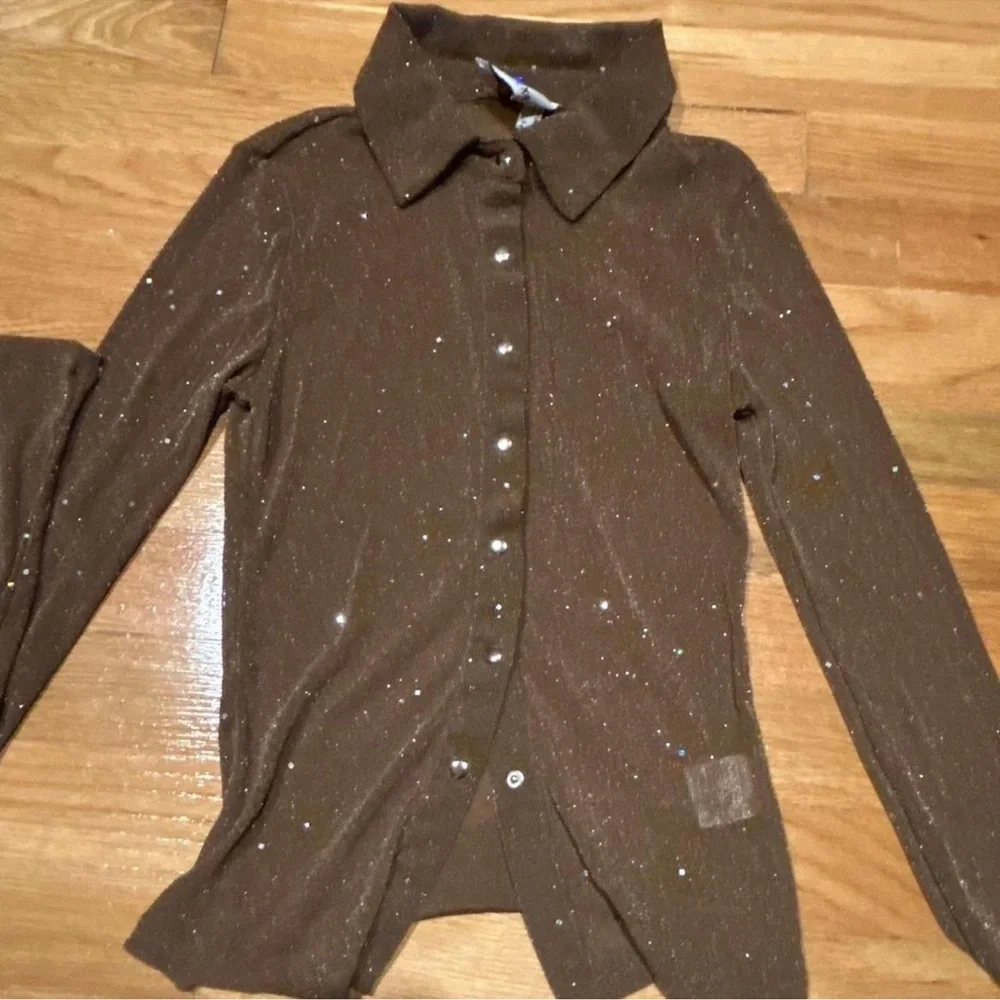 Top - Picture 1 of 2